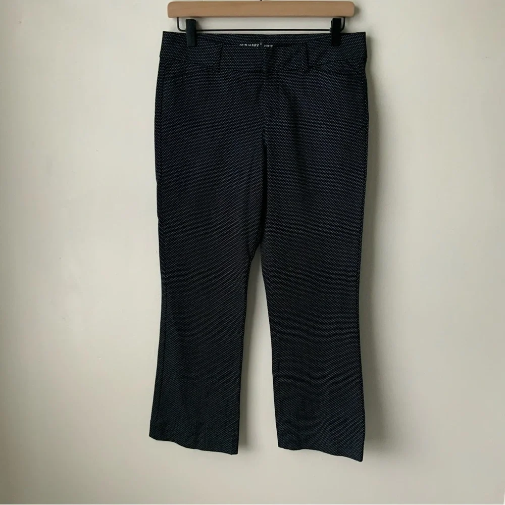 OLD NAVY Pixie Pants Mid-Rise Cropped Flare Black White Polka Dot Size 6